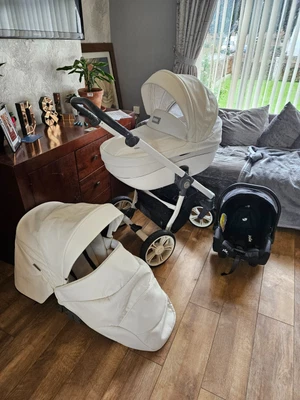 Leather Pram Deals ⇒ Best Sales in UK | Dealsan
