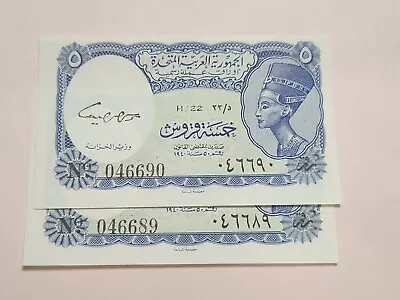 Egypt 5 Piastres L1940 P-180c X 2 Consecutive CU  Est $20 . Eg7 • $15