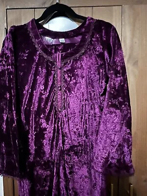 NEW  Indian-Pakistani VELVET SalwarKameez Ready Made 2Piece WinterWear M • £17