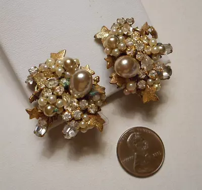 Vintage Unsigned Haskell Or Robert Pearl Rhinestone Leafy Cluster Clip Earrings • $49.99