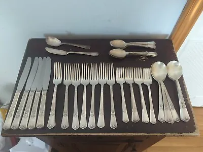 39 Pieces WM Rogers Sectional Star IS Silverplate Flatware Guild Cadence Vintage • $39.99