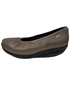 MBT Women's Harper W Taupe US Size 8-8.5 (Item#20) • $75