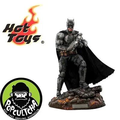 Zack Snyder's Justice League - Batman (Tactical) 1/6th Scale Hot Toys Figure • $499.99