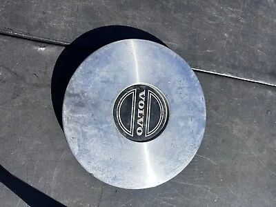 Volvo 83-88 740 14 Inch Gle Center Cap Used • $10