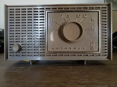 Vintage Motorola Radio Model A21N - Untested - Parts Or Repair  • $89