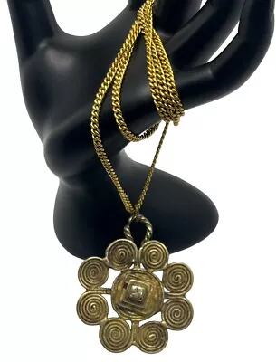 MMA Metropolitan Museum Art Gold Tone Swirl Pendant Round Statement Necklace  • $59