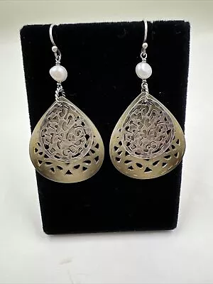 Silpada W1525 Sterling Silver Carved Mother Of Pearl Earrings Rep Sample! • $34.99