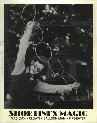 1984 Press Photo Shortini's Magic-magician Clown Balloon Man Fire Eater • $19.99