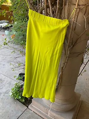 $20 • Buy Stand Out Neon Yellow Bias Cut Zara Satin Skirt Size L