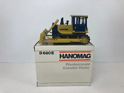Conrad 2853 Hanomag D 680 E Crawler Dozer 1/50 Scale Construction Model • £69.95