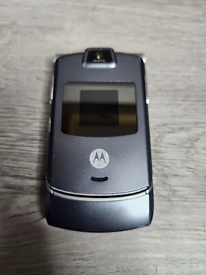 Motorola RAZR V3m - Gray (Sprint) Flip Cellular Phone NO BATTERY  • $14.97