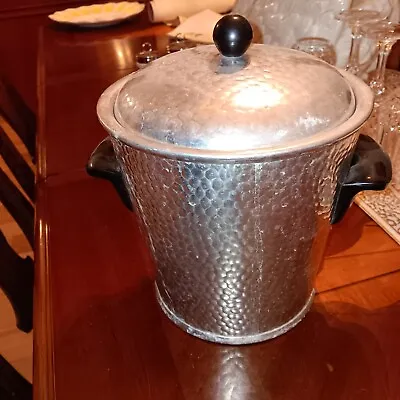 VINTAGE HAMMERED ALUMINUM ICE BUCKET MCM RETRO With Insert -Mad Man Revisited! • $15.89