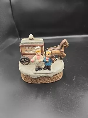 Jamestown Horse-drawn Christmas Sleigh Music Box Vintage Ceramic  • $25