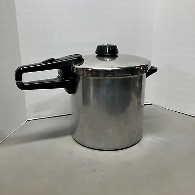 Fissler Vitaquick  Stainless Steel Stove Top Steam Pressure Cooker Pot 8 Qt Vtg • $89.99