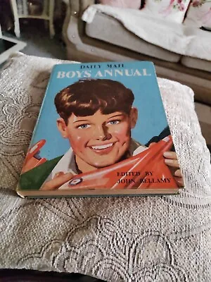 Daily Mail Boys Annual With Biggles Story • £5