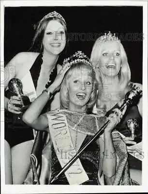 Press Photo Miss World Roma Green And Her Runners Up During Coronation In London • $16.99