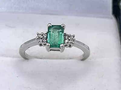 9ct White Gold Hallmarked Emerald & Diamond Ring. Goldmine Jewellers • $383.69