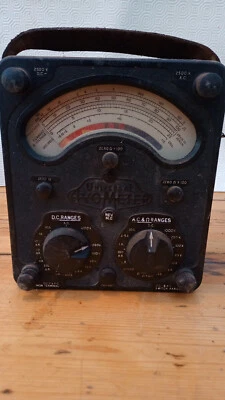 AVO Meter Model 8 - Spares Or Repairs • £3