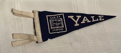 Vintage 1940’s Yale University Lux Et Veritas  Mini Pennant Felt Banner Flag 11” • $19.95