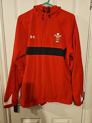 Wales Cymr Under Armour Rugby Soft Shell Hooded Pull Over Jacket Top L • £30