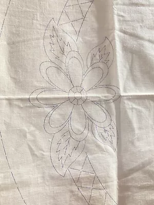 Vintage JBK Stamped Tablecloth Round 32  Large Flowers Leaves Embroidery Crewel • $30