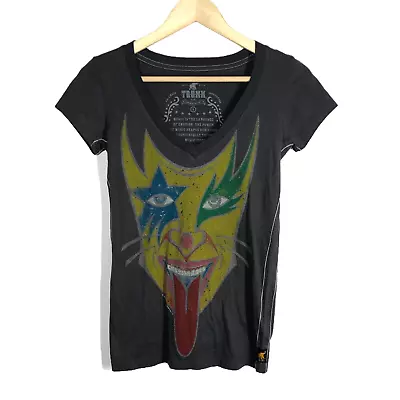 Trunk LTD T-Shirt KISS Size Small V-Neck Top Shirt Hotter Than Hell Band RARE * • $49.99