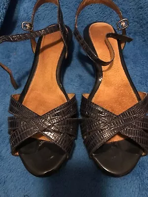 Michelle D Ladies Blue Sandals With Ankle Strap Size 8 • $8.99