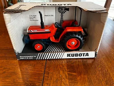 1/16 Scale Models Kubota L2850 Tractor NIB #601-400 • $49