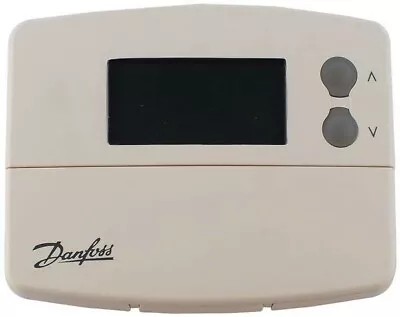 Danfoss TP5000M Si Hard Wired Programmable Electronic Room Thermostat 087N791700 • £300