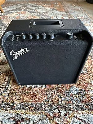 Fender Mustang LT25 Guitar Amplifier • $99.98