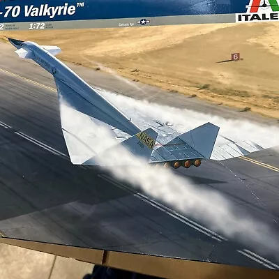 Italeri 1/72 Scale XB-70 Valkyrie Plastic Model Kit 1282 • $79.95