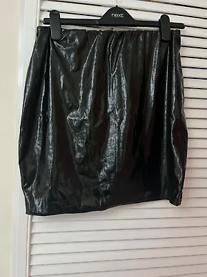 Boohoo Black Wet Look Size 16 Skirt 16” Long Pull On Style PU PVC Vinyl Punk • $10.58