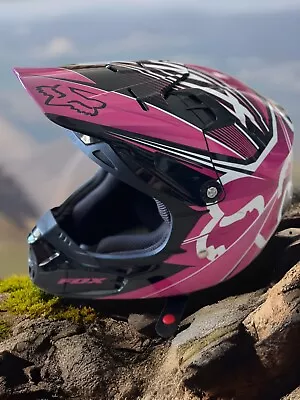 Fox Racing V1 Pilot Helmet Dirt Bike Motorcycle Youth Size 47-48cm (Youth Small) • $89.99