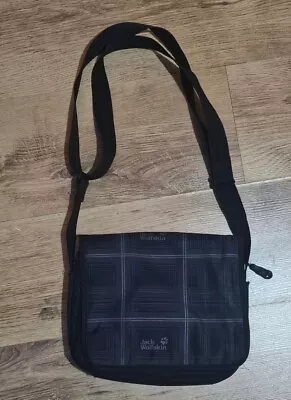 Jack Wolfskin Crossbody/Shoulder Bag  • £20