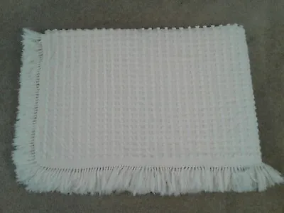 Vintage Bates Popcorn White Fringed Bedspread 72  X 100  • $39.75