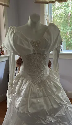 Vintage 80s Demetrios Collection Wedding Dress Small • $75