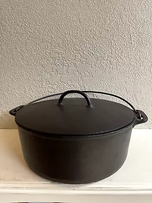  Erie  #9 Flat Top Dutch Oven 834/838 • $375