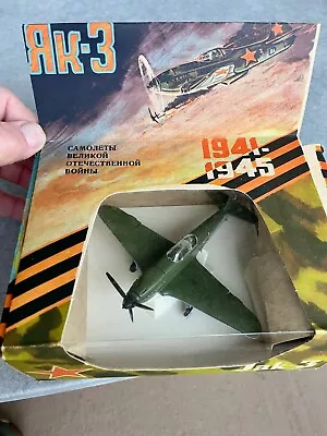 CCCP Fighter Plane Jak-3 Soviet Planes WW2 New In Box 1/72 Vintage 1941-1945 • $18.99