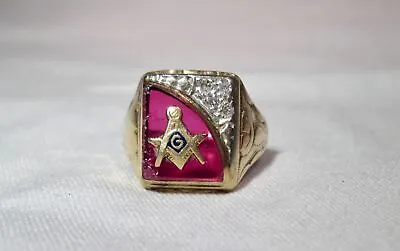 Vintage 10K Two Tone White Yellow Gold Freemason Ruby Glass Diamond Ring K1676 • $555