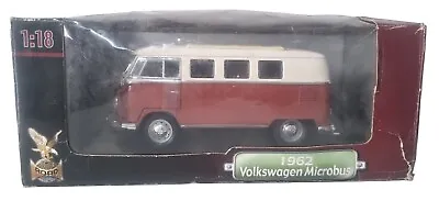 Vintage Road Signature 1:18 Scale Vw Camper Van Microbus Diecast Model 92328 • $74.60