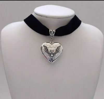 Gothic Bat Black Velvet Choker Locket Necklace NEW Victorian Style Halloween • $9.99