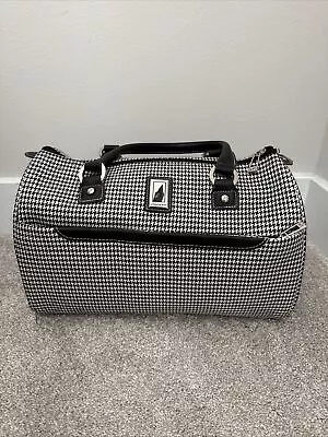 London Fog Travel Handbag • $40