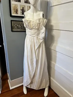 Vintage Gunne Sax By Jessica Strapless  • $35