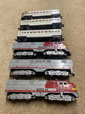 Marx 1095 Santa Fe A/B/A Diesel Locomotive With Lighted Passenger Cars • $140