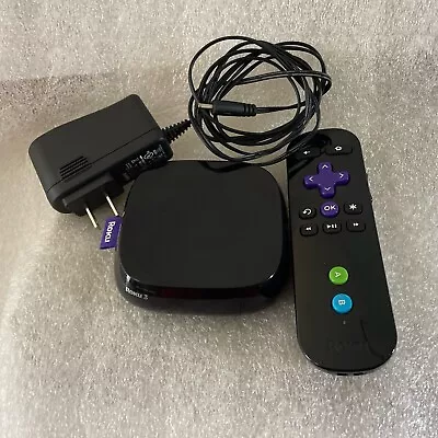 Roku 3 Model 4200x Media Streaming Device For TV With Remote And Power Adapter • $15