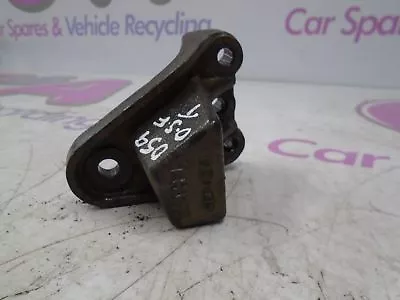  2014 Kia Carens 7-seater 1.7 Diesel Offside Top Engine Mount 2013 - 2017 • £24.99