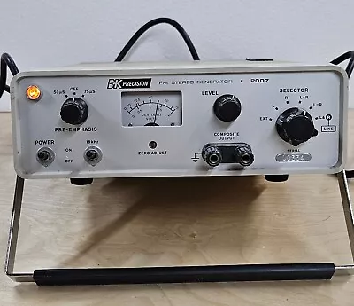 B+K Precision FM Stereo Signal Generator 2007  5 Watt • $157.58