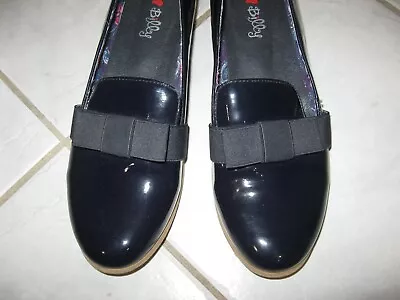 I LOVE BILLY NAVY BLUE PATENT FLATS WITH BOW SIZE 41 Style QUEENY • $15