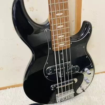 5 String Bass With Case Yamaha Bb 425X Rare Electric Fender • $682.32