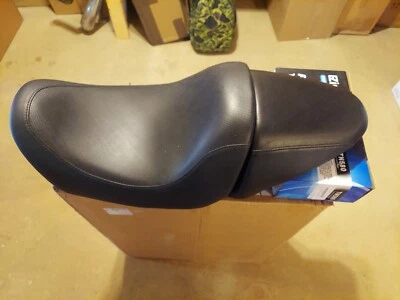 $240.75 • Buy Harley V Rod VRSC VRSCB VRSCD VRSCSE05 Rider & Passenger Great Shape 2002-2005